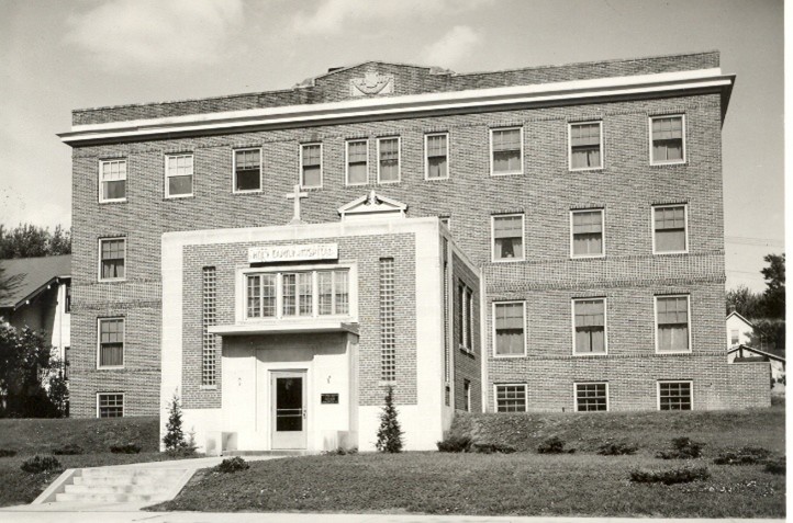 1944