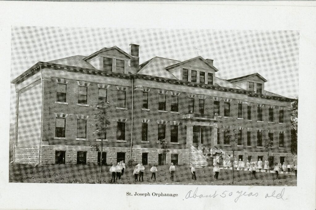 1900